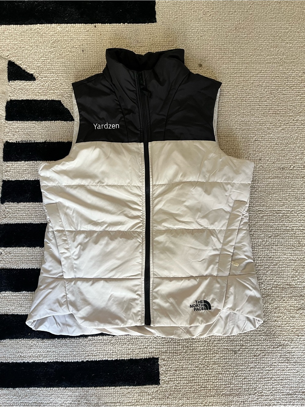 The North Face White and Black Women's Insulated Vest - Brand New